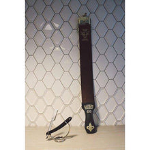 Load image into Gallery viewer, Just Enough Straight Razor Set

